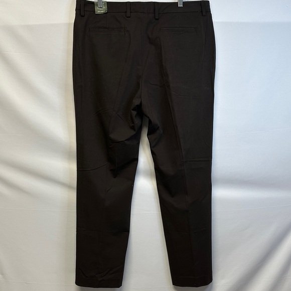 NWT Eddie Bauer Women’s Plus Mercer Twill Mocha Straight Leg Pants 18 - Picture 3 of 5